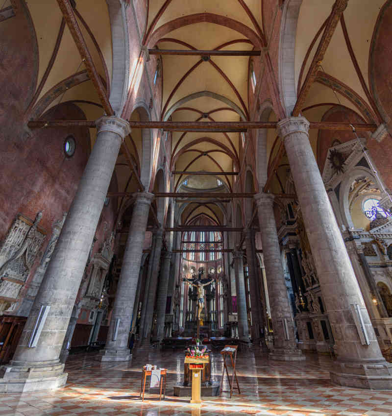 Italia - Venecia 087 - basílica de los Santos Juan y Pablo.jpg